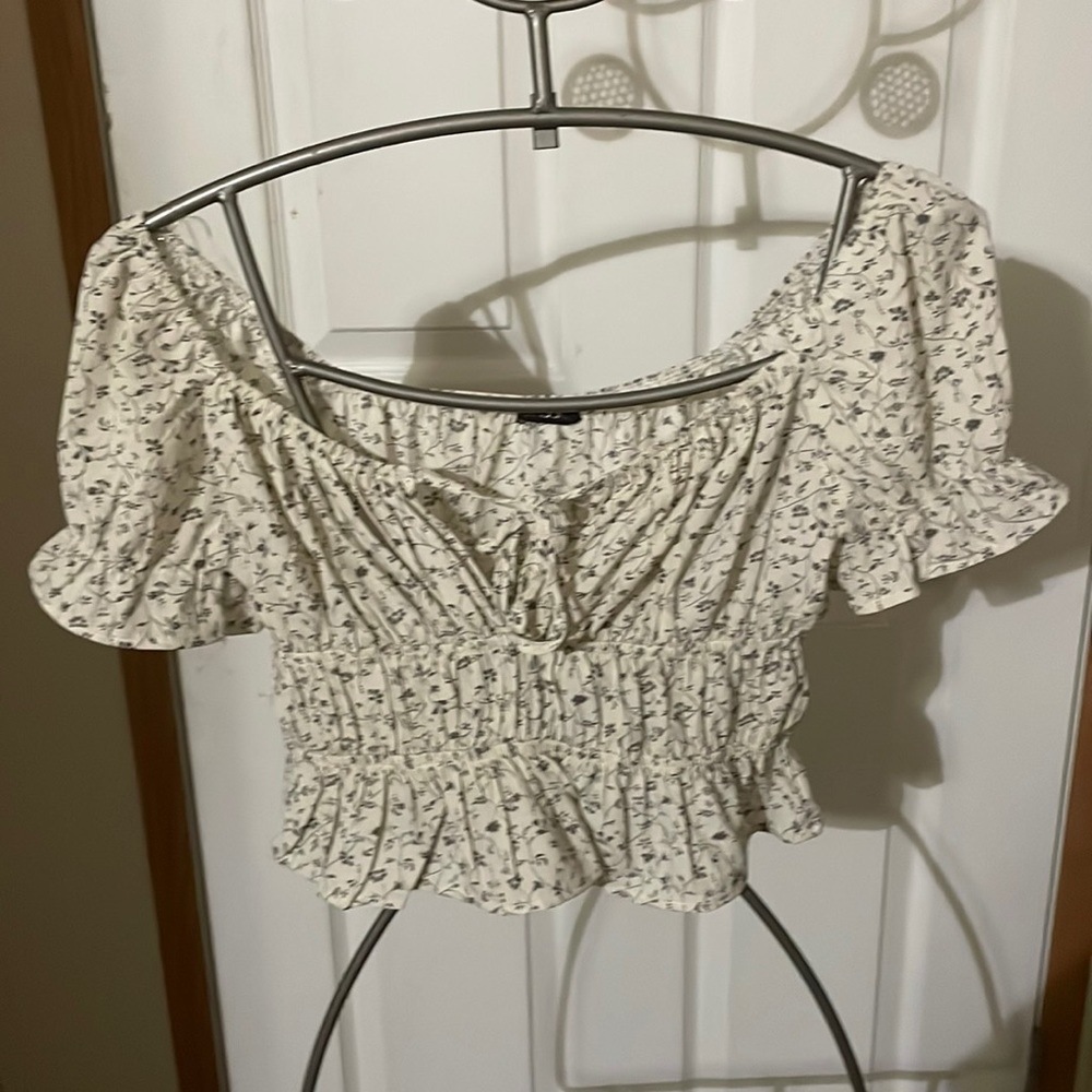Papermoon Off-The-Shoulder Flower Crop Top